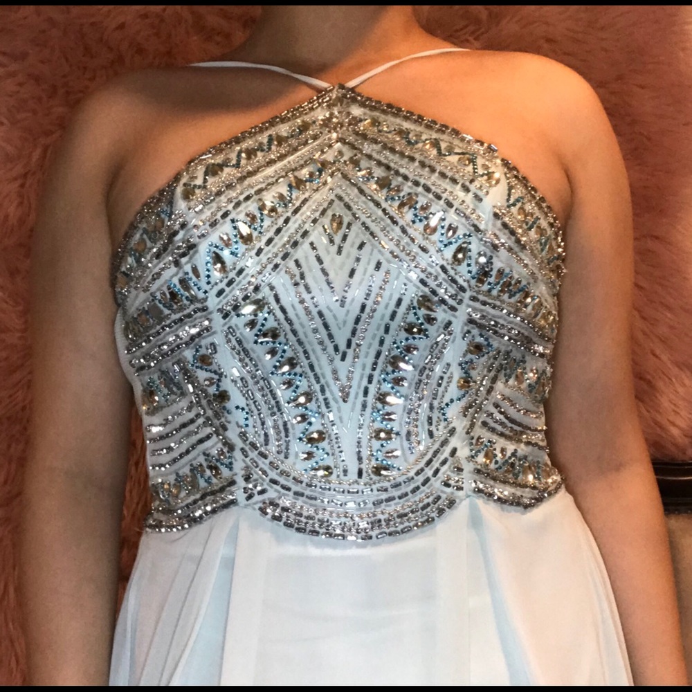 Dress - Picture 3 of 3